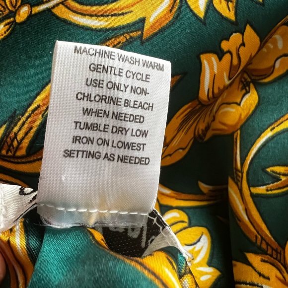 Vanessa Green & Gold Caftan by  Winlar - Picture 7 of 7